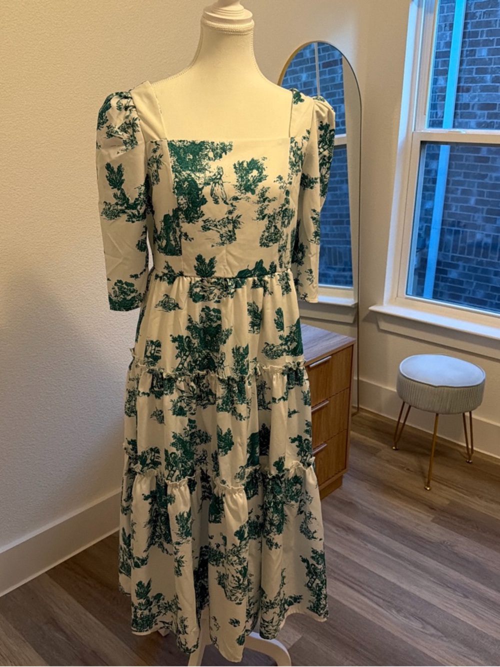 Green Toile Print Square-Neck Midi Dress